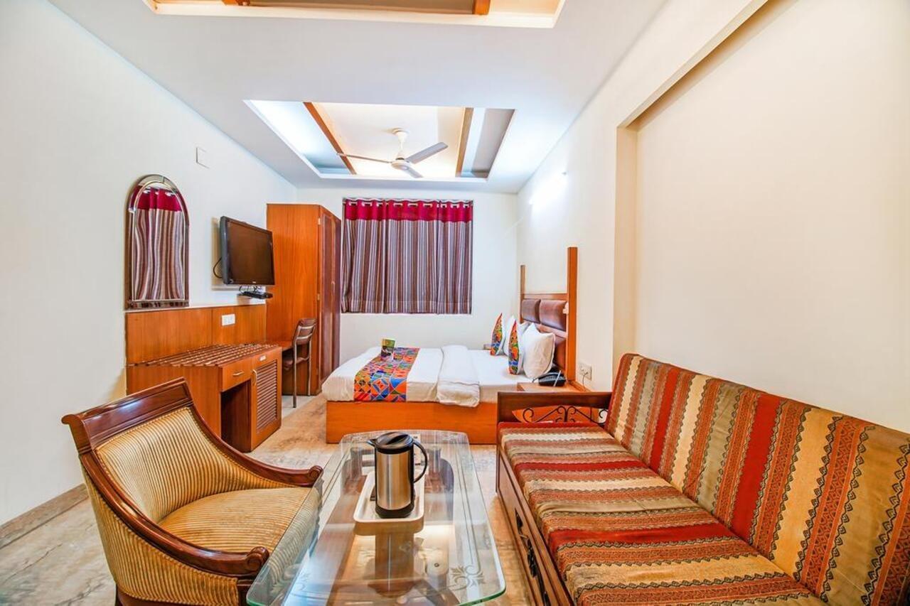 Fabhotel Ashu Palace Karol Bagh Delhi  Exterior photo