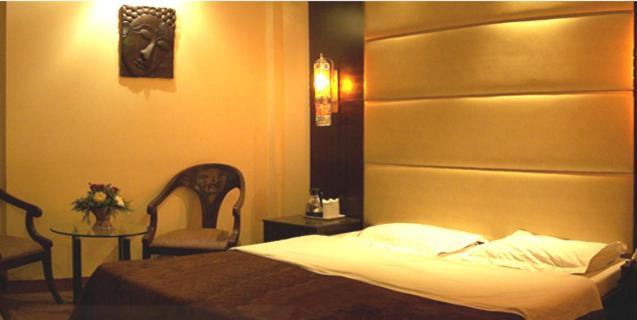 Fabhotel Ashu Palace Karol Bagh Delhi  Room photo